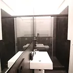 Affittacamere 5terrehospitality 4*
